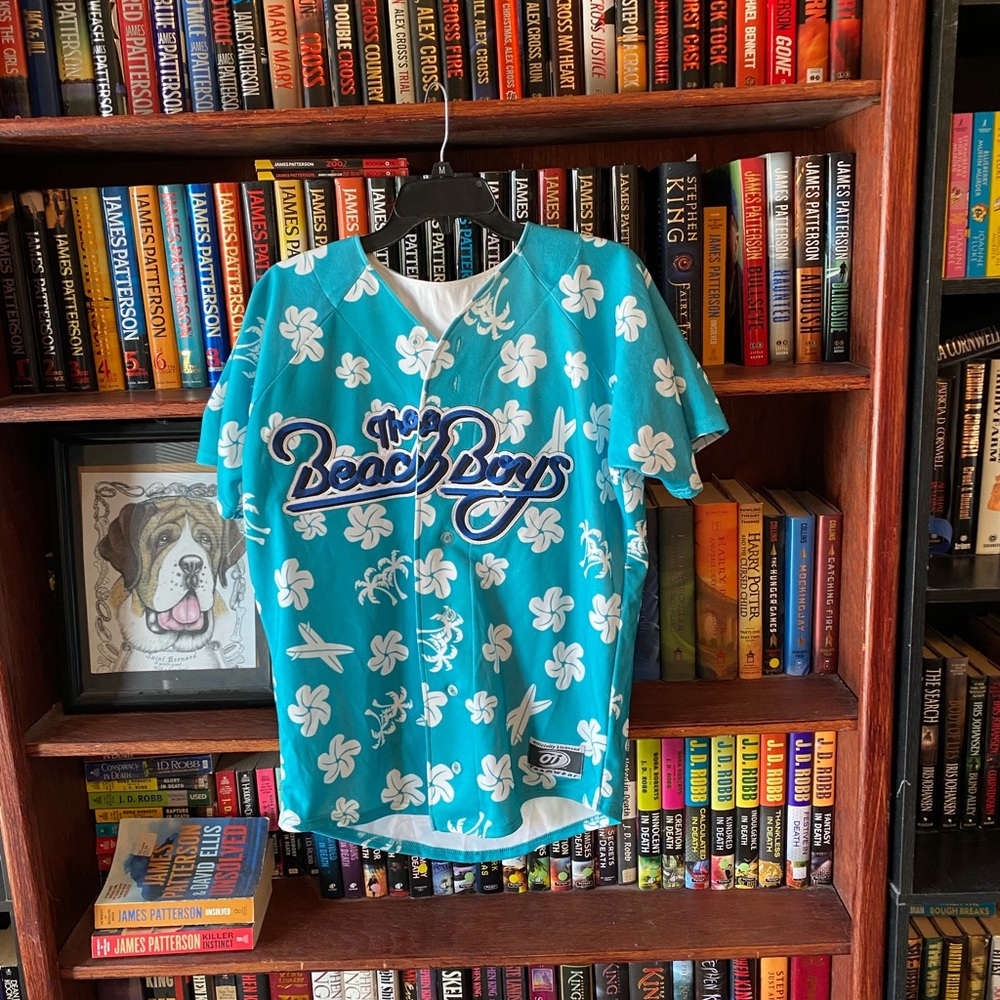 OT Sports Beach Boy Women Top Size Small